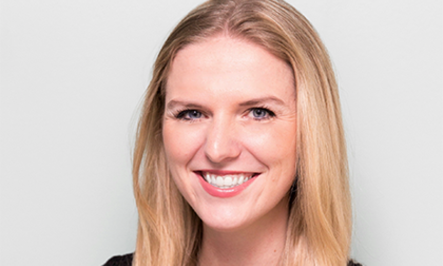 Lauren Dayton Headshot