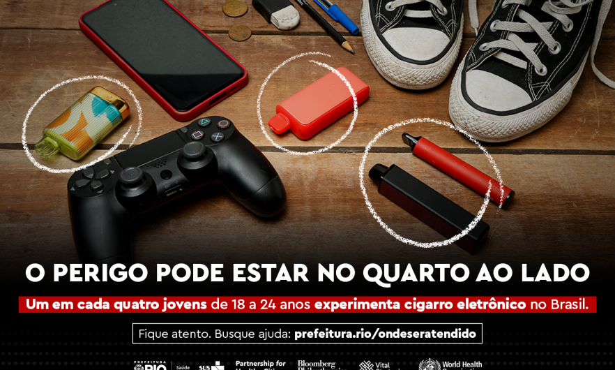 Collection of images in an anti-tobacco ad for the city of Rio in Brazil with text in Portuguese: &quot;O perigo pode estar no quarto ao lado. Um em cada quatro jovens de 18 a 24 anos experiementa cigarro eletronico no Brasil&quot; with images including black and white converse shoes, a red iphone, a video game control set, and vapes and e-cigarettes with white chalk circles.&quot;