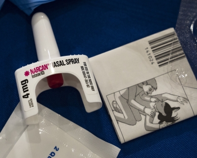 Narcan nasal spray with instructions