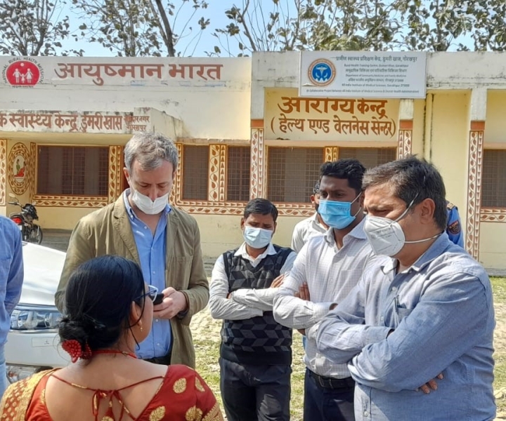 The HSSSP Team members conducting a field visit at a CHC in Gorakhpur, UP.