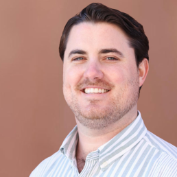 Thomas Hart headshot