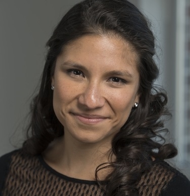 carcelen smile headshot