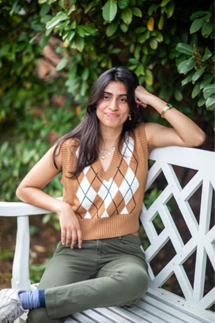 Headshot of Anuska Dar